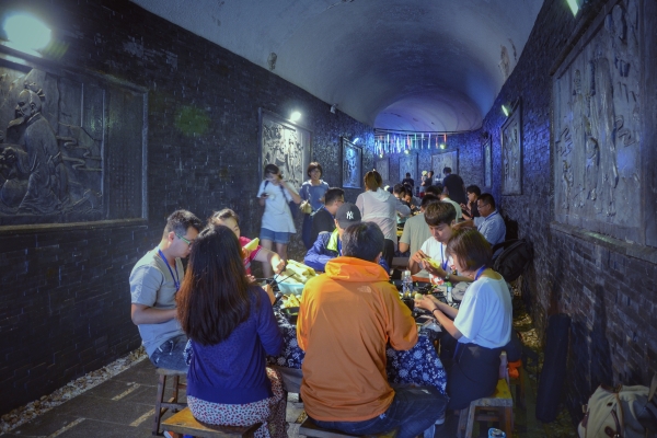 1.龟蒙山洞伏羊宴.jpg
